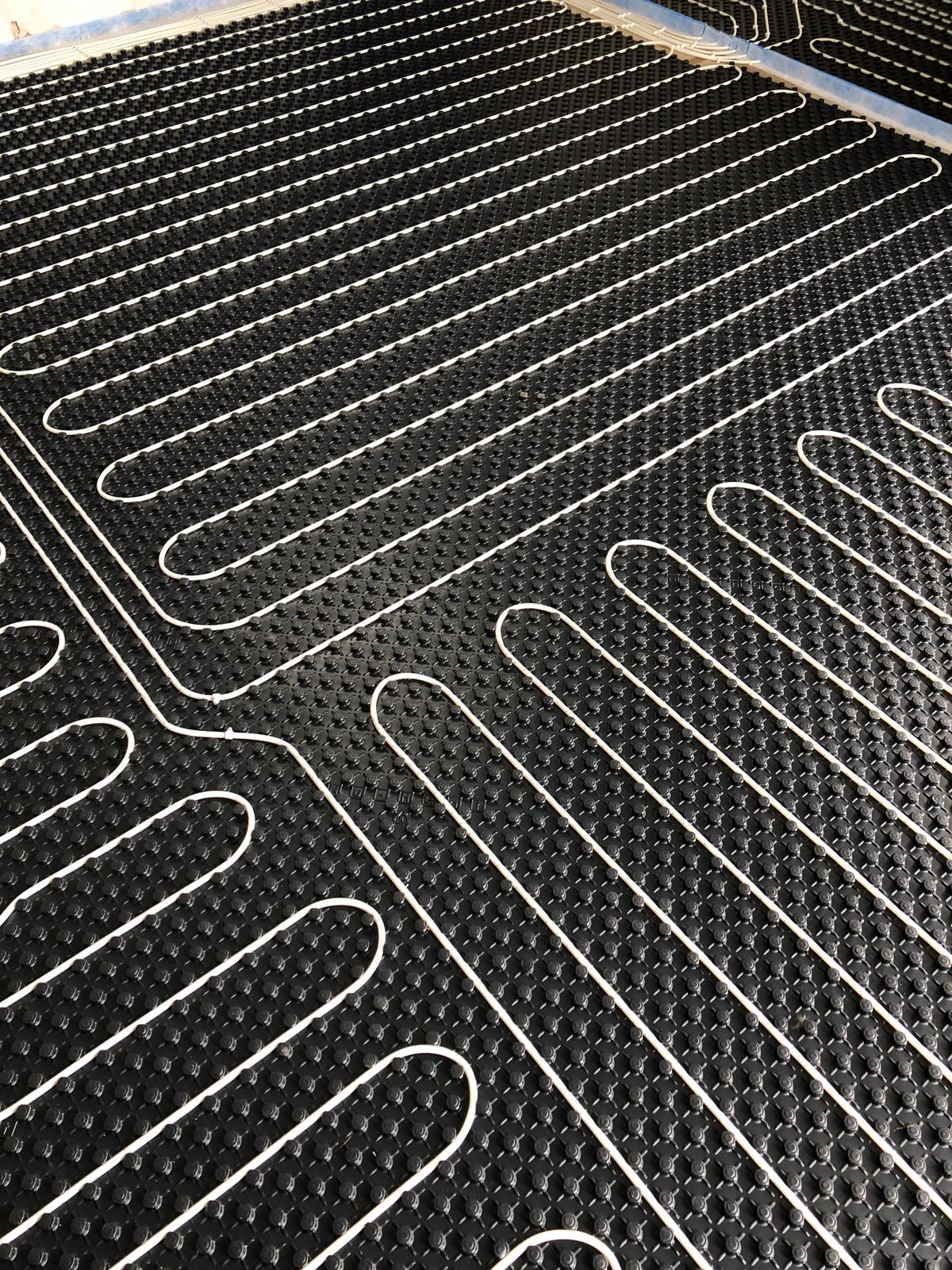 even pathway of pipework of nu-heat underfloor heating in matrix