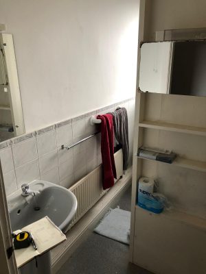 Narrow bathroom awkward access leads to a poor bathroom experience